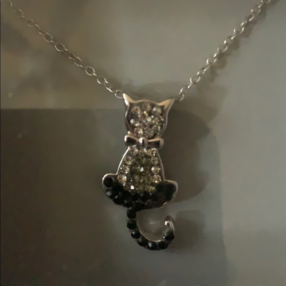 Cat necklace genuine crystal/fine silver plate NWT